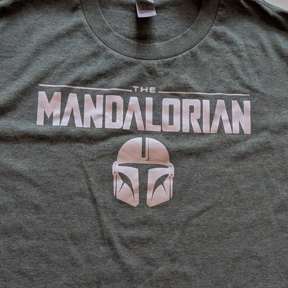 StarWars “The Mandalorian” Tee Small Men